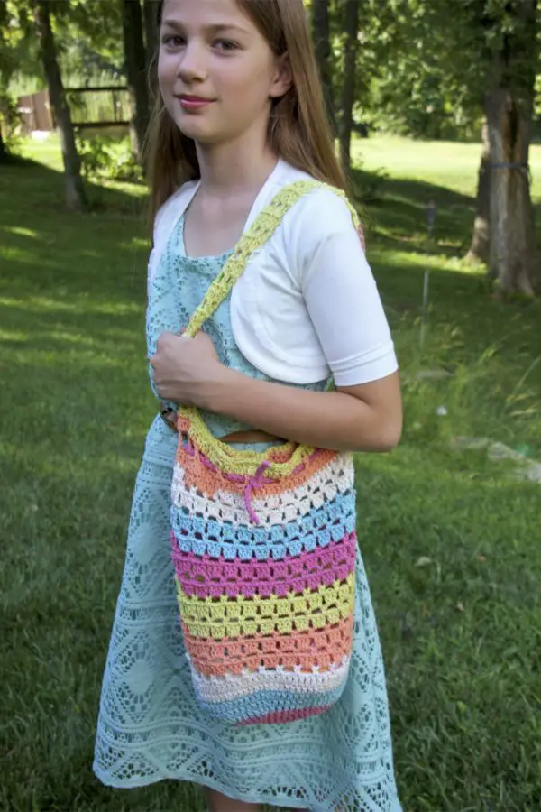Boho Market Bag free crochet pattern Kid size