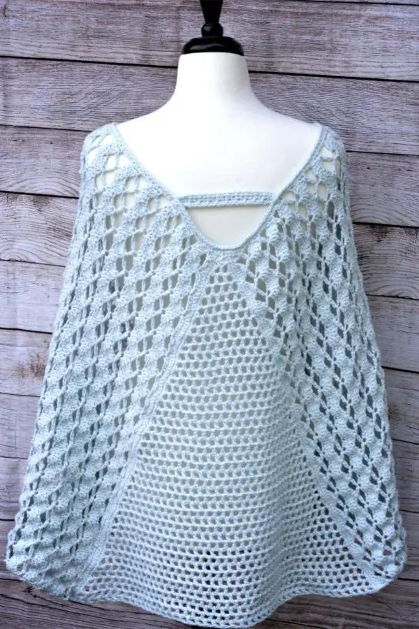 Whimsical Waves Poncho a free crochet pattern!