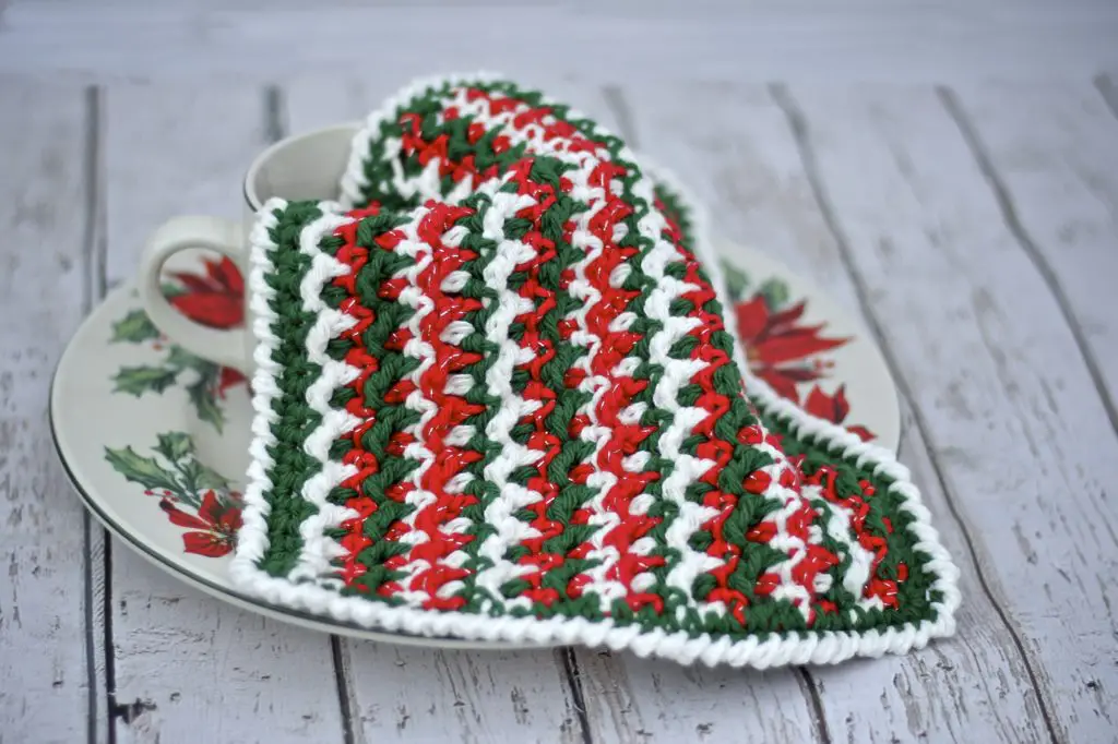 Any Holiday Christmas Dish Cloth free crochet pattern