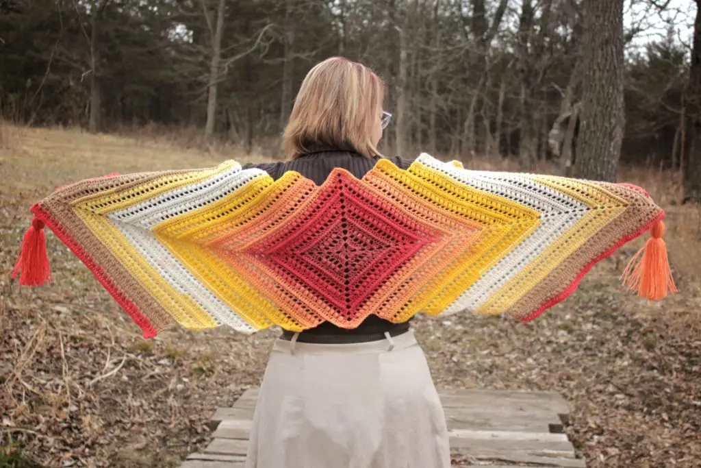 Wrap Me in Sunshine Shawl free crochet pattern