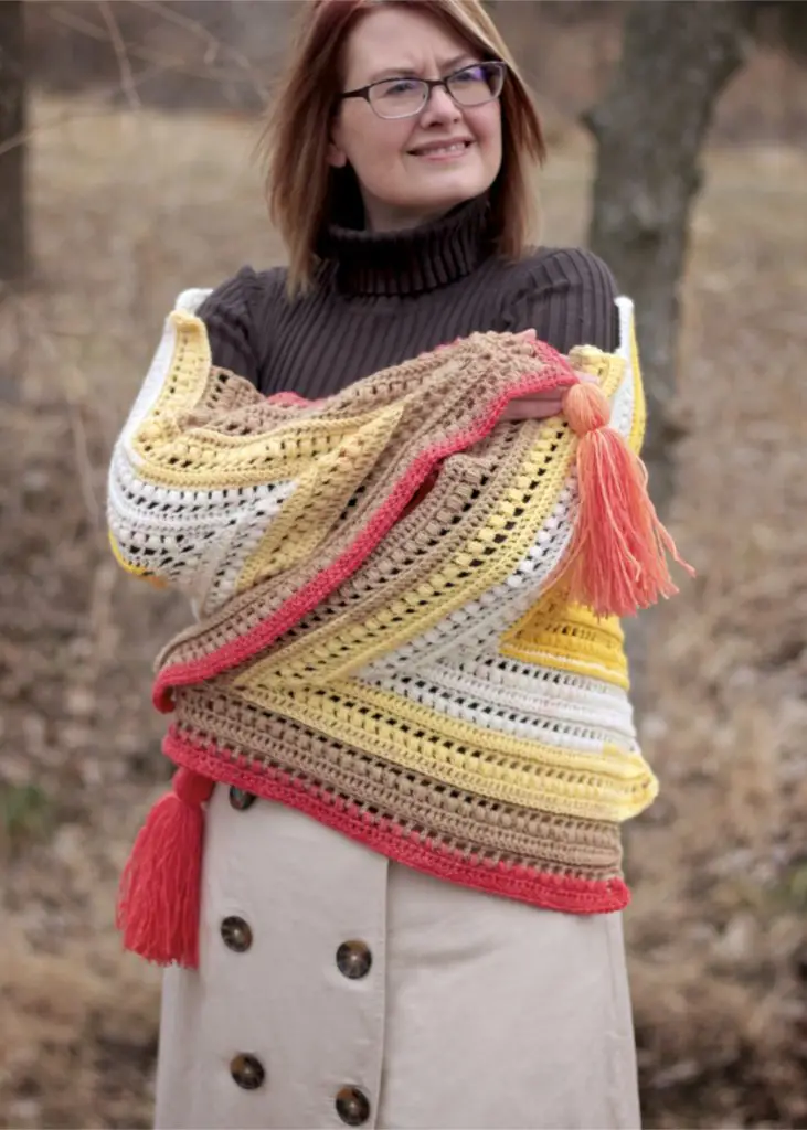 Wrap Me in Sunshine Shawl free crochet pattern
