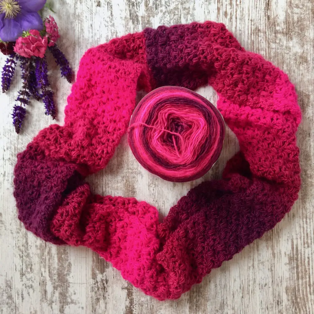 Shades of Pink Infinity Scarf free crochet pattern