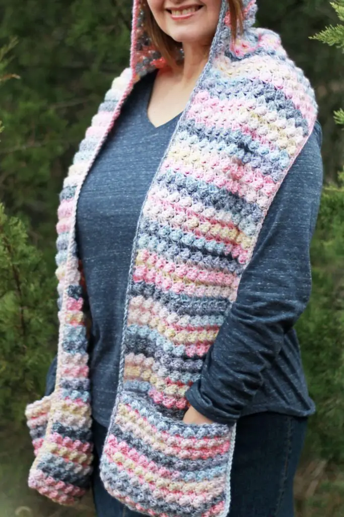 easy scoodie pocket scarf free crochet pattern