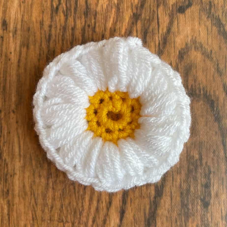 Sunflower crochet motif process 3