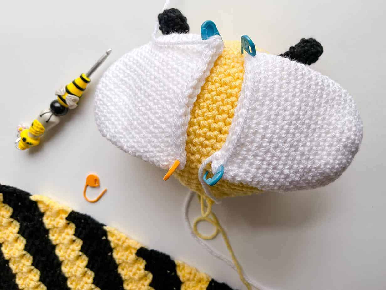bee blanket head and wing process