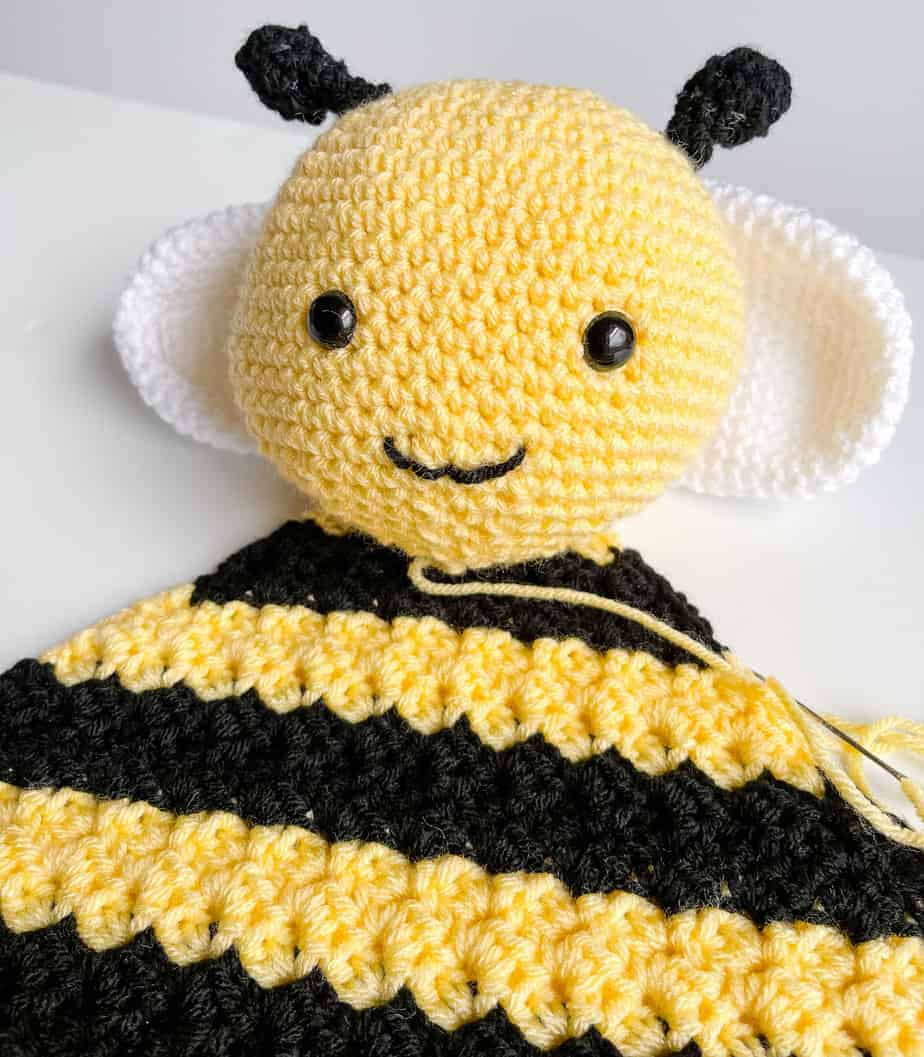 Bee C2C Blanket sewing head to blanket