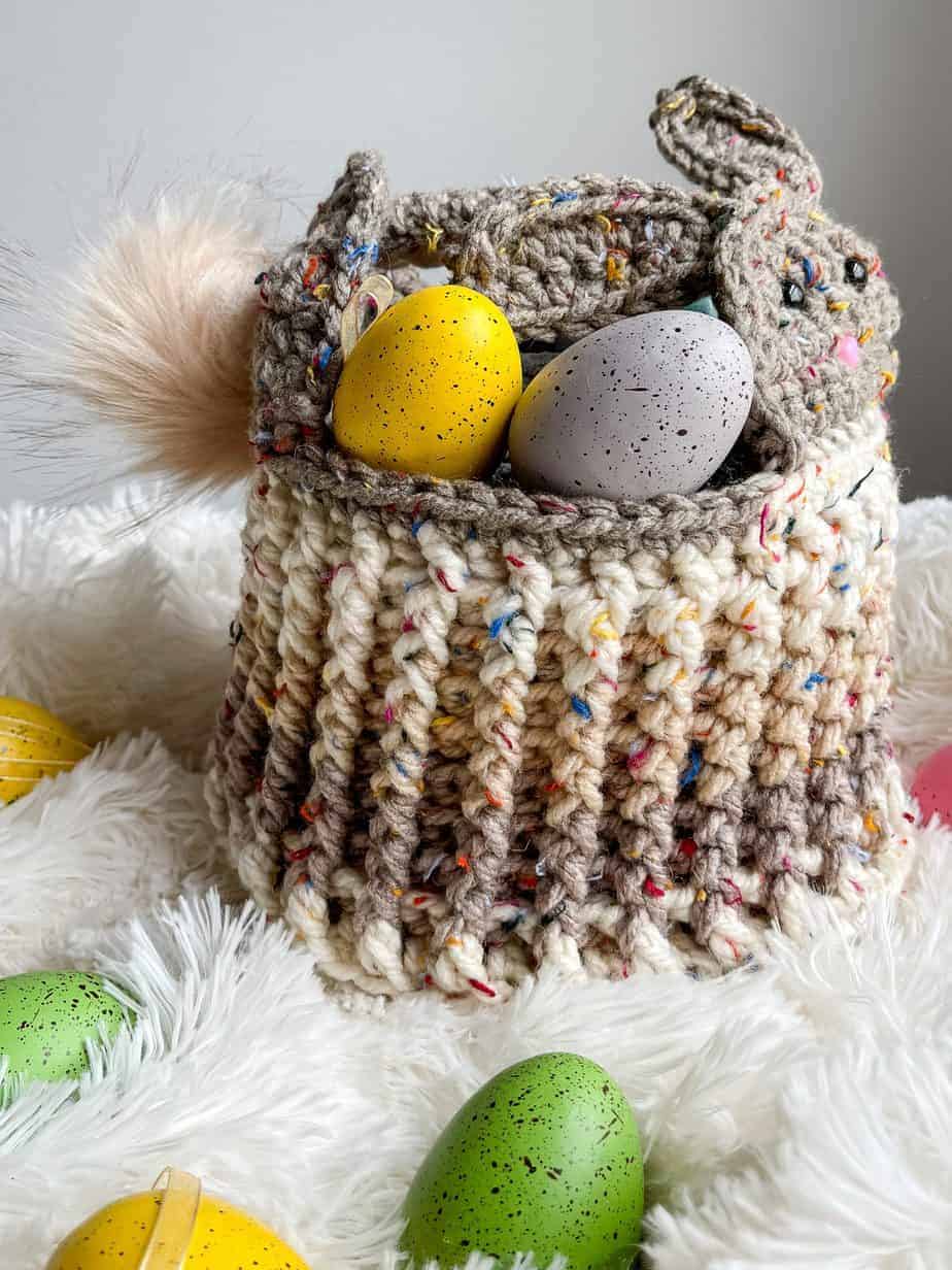crochet Easter Bunny basket free pattern