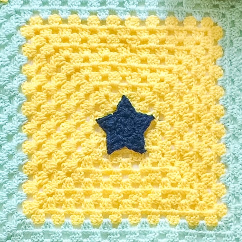 crochet granny square blanket with stars
