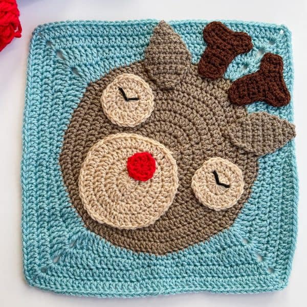 Reindeer crochet granny square free pattern