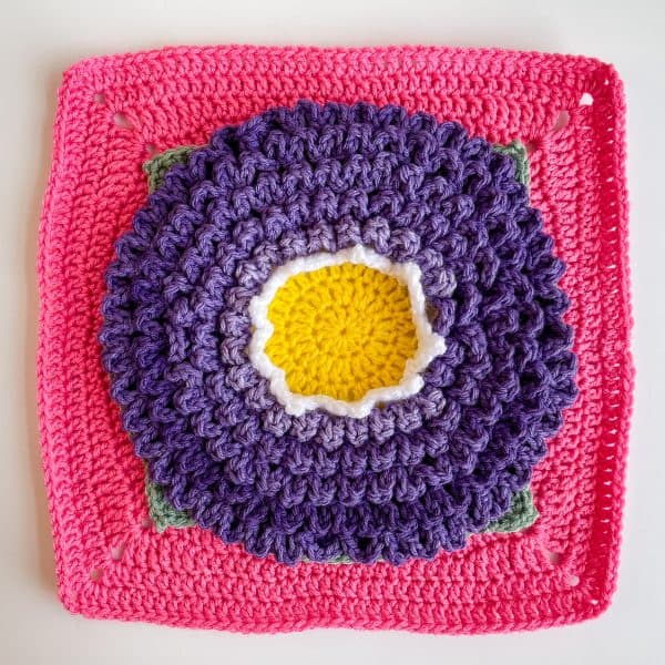 crochet flower square without happy face details