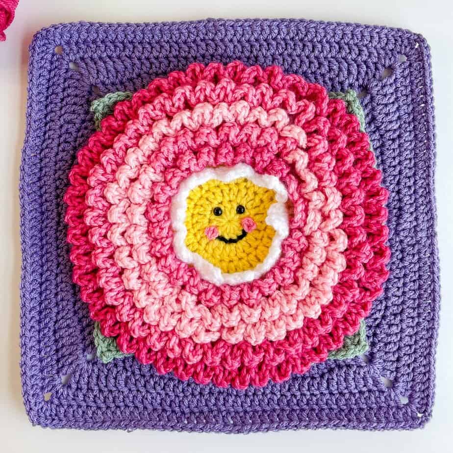 happy flower square pattern