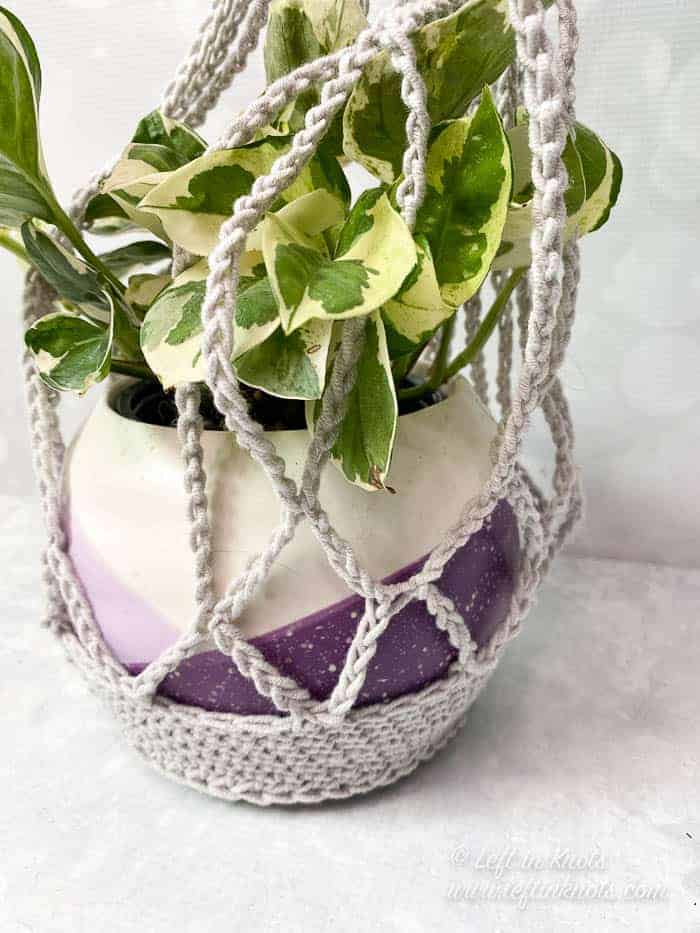 Plant Hanger by Left in Knots