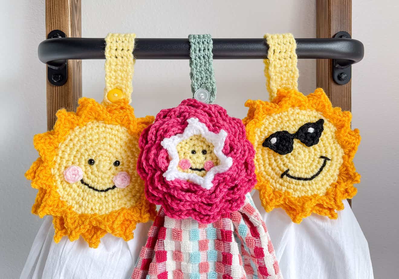 crochet flower and sun towel topper set