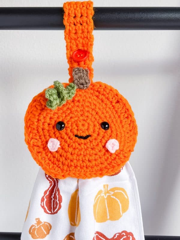 Pumpkin Towel Topper free crochet pattern