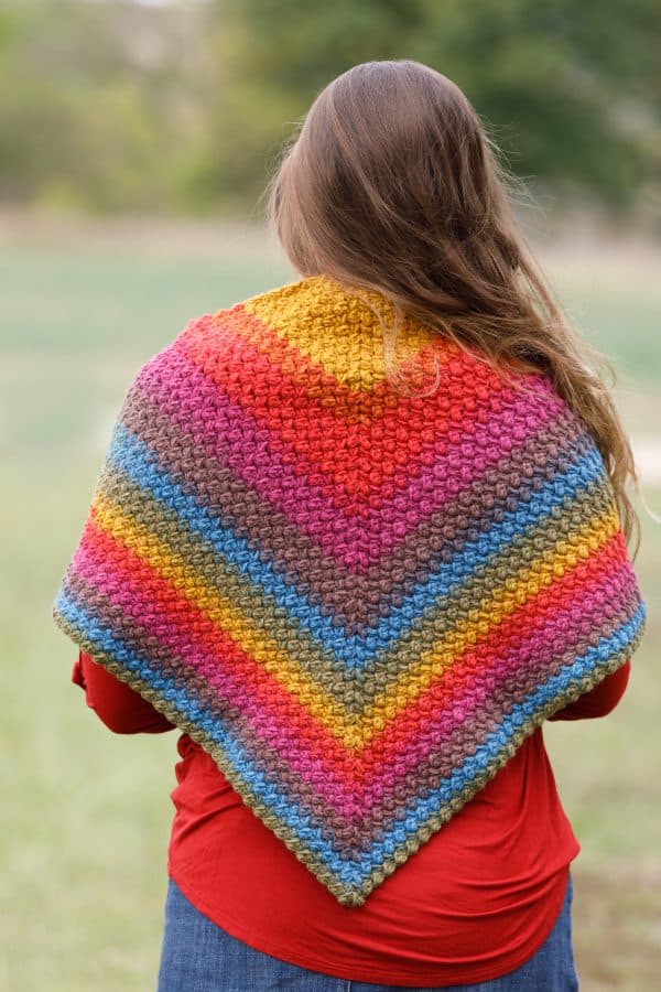 Mandala Pretty Puff Stitch Triangle Scarf free crochet pattern